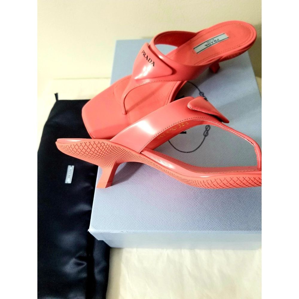NWT Authentic PRADA thong sandals in size 38.5 - Picture 2 of 4